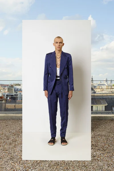Look 28